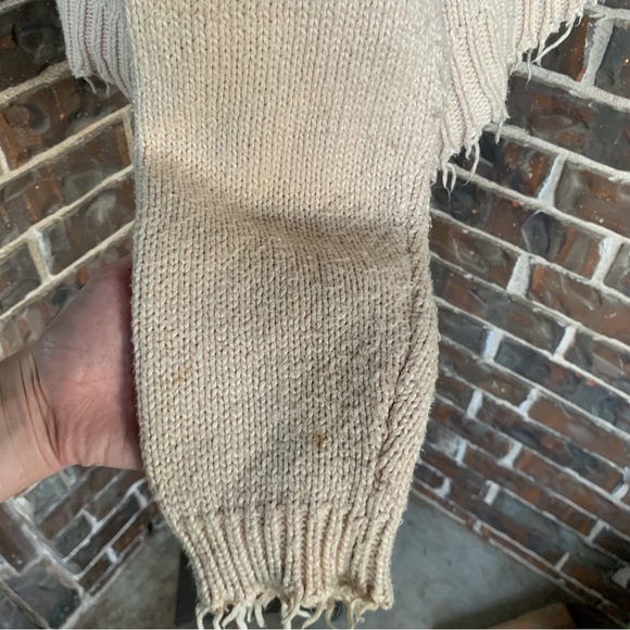 Wildfox Luna Sweater First Kiss Knit Natural Red Lips Distressed - Small - Picture 6 of 9